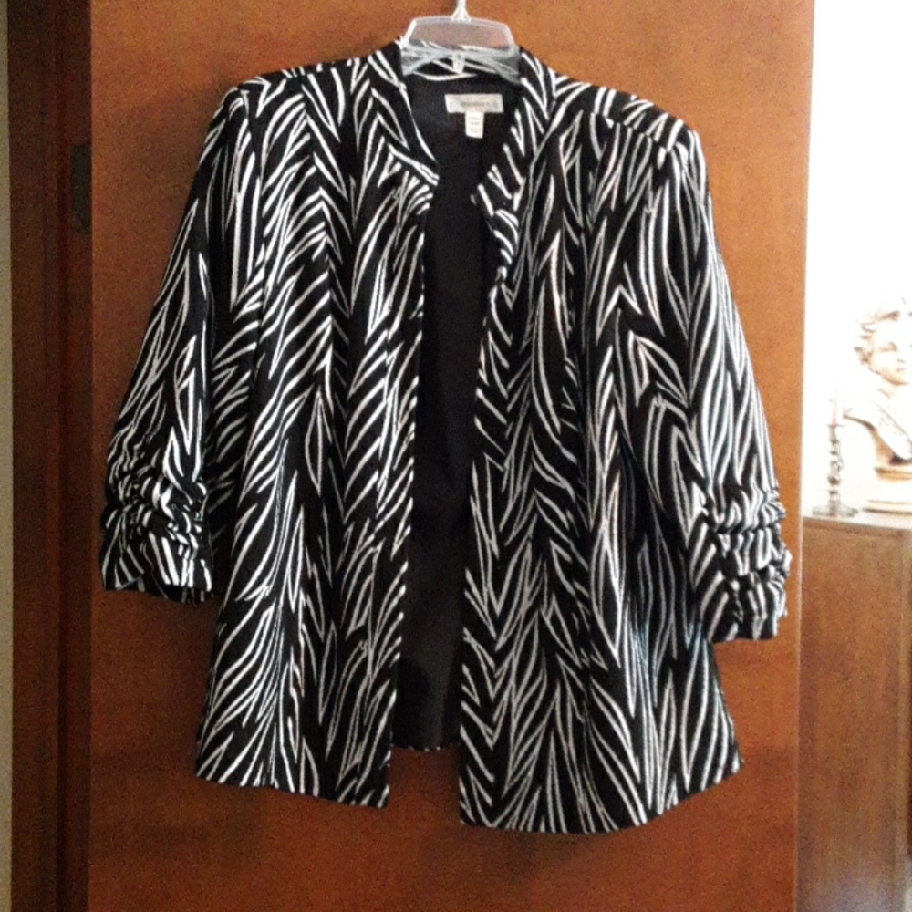 DRESS UP OR DOWN  3/4 sleeve JACKET -  PIT TO PIT 22 IN.- LENGTH 26 IN.